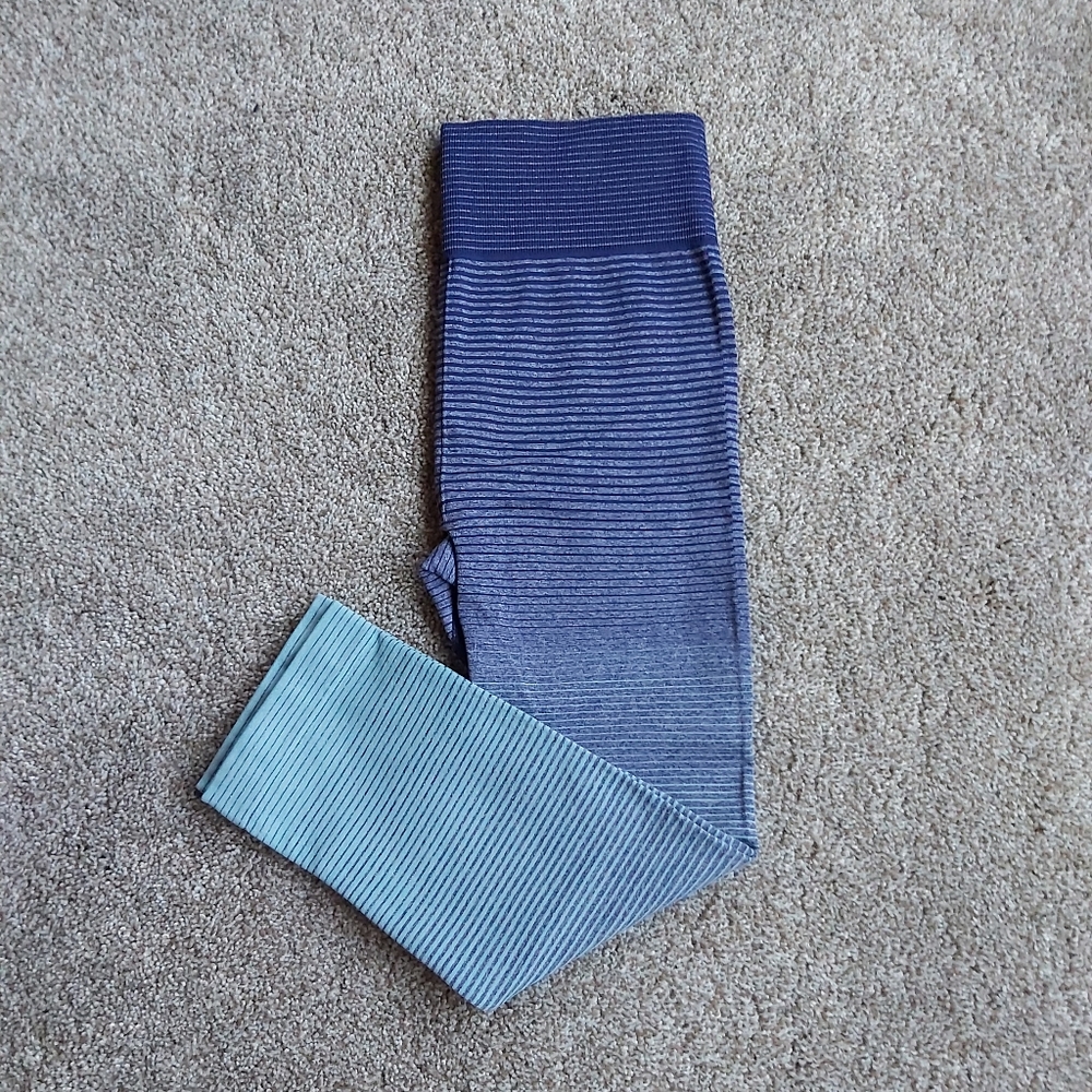 Athletic Works Striped Cropped Leggings
